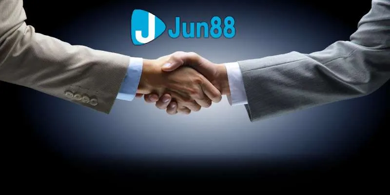 Người chơi quốc tế yên tâm hơn khi lựa chọn Jun88 qua D-dalus.com